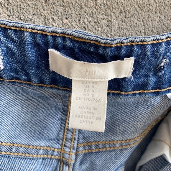 H&M Ladies Straight High waist Jeans Denim Blue Wash - Picture 6 of 10